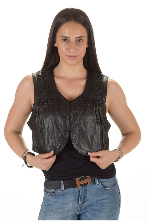 Vestă de damă frumoasă piele 104.00