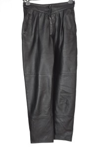 Pantalon din piele moale