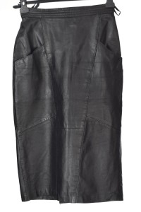 Fustă de damă clasic neagră din piele naturală