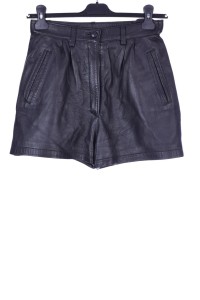 Pantaloni scurți de damă cocheți din piele naturală